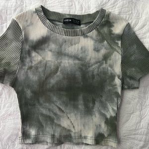 Cropped shirt